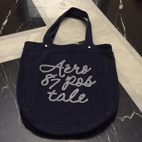 Aeropostale Handbags - Aeropostale tote bag